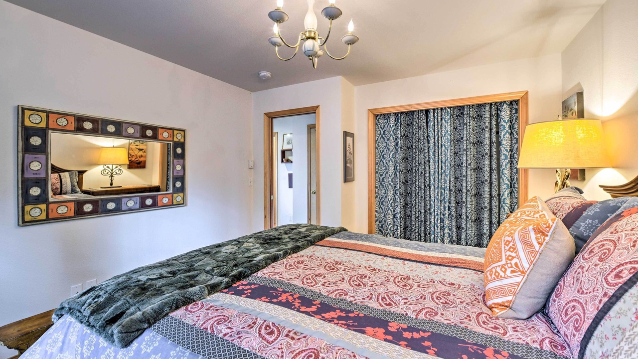 Photo of Bedroom in Hansville