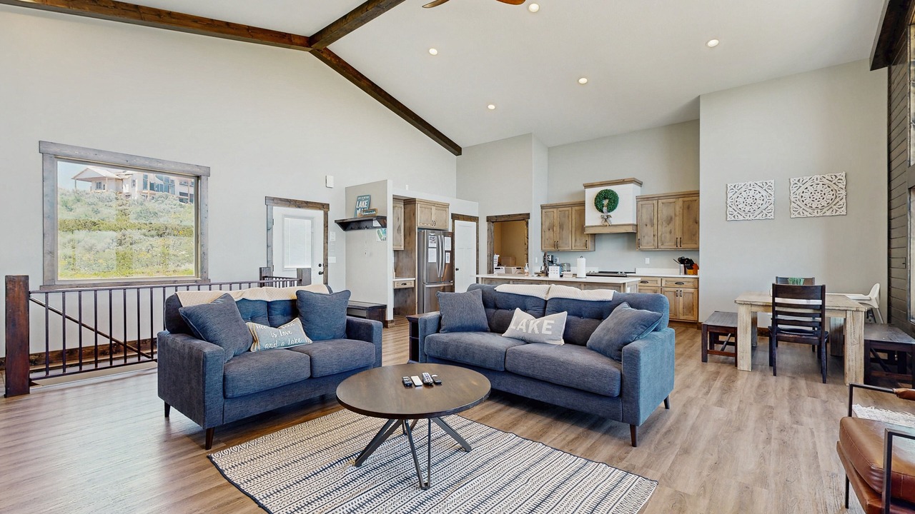 Photo of Livingroom in Sweetwater