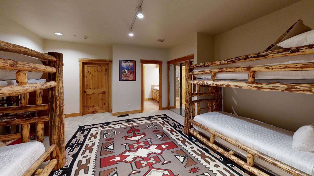 Photo of Bedroom in Granite Ridge