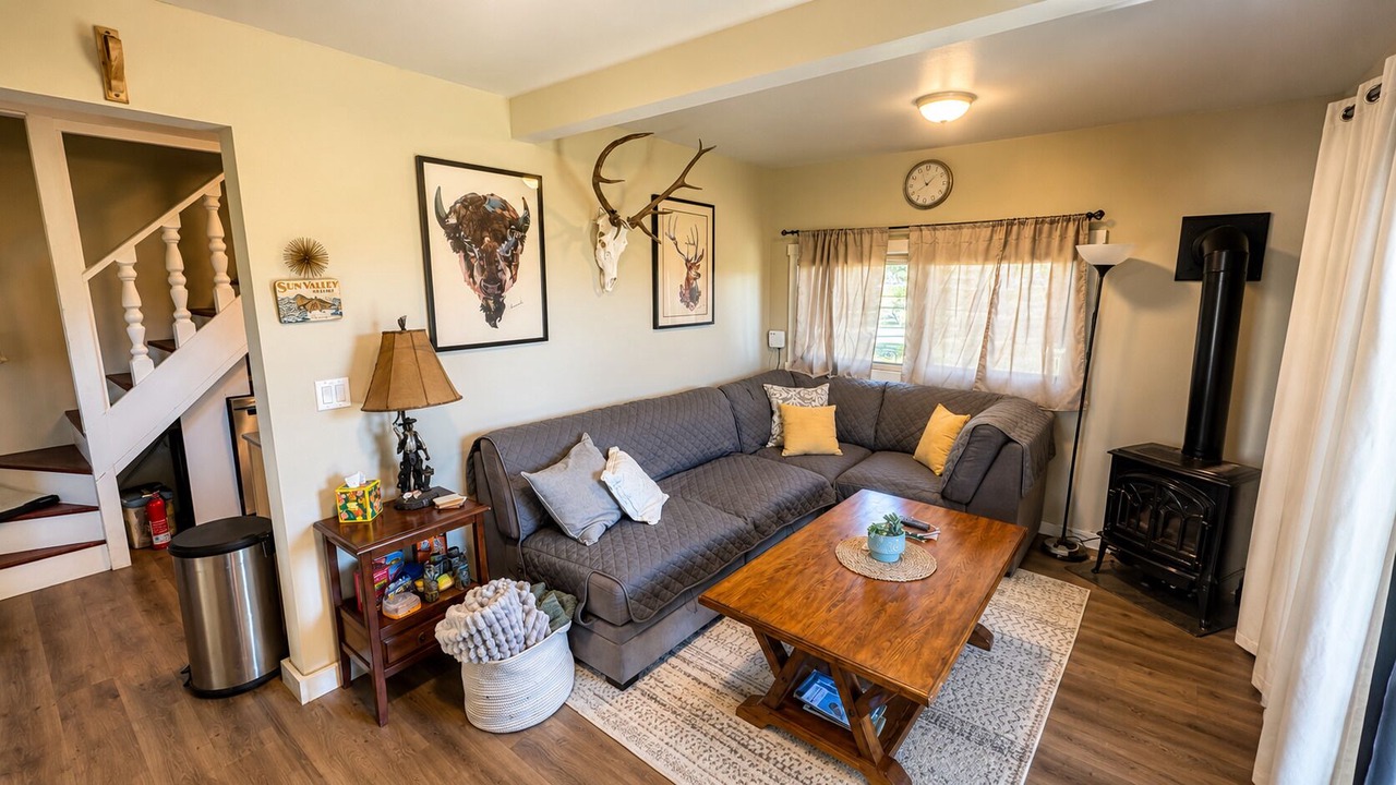Photo of Livingroom in Stanley