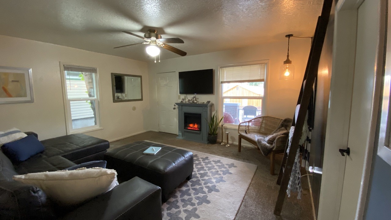Photo of Livingroom in Lava Hot Springs