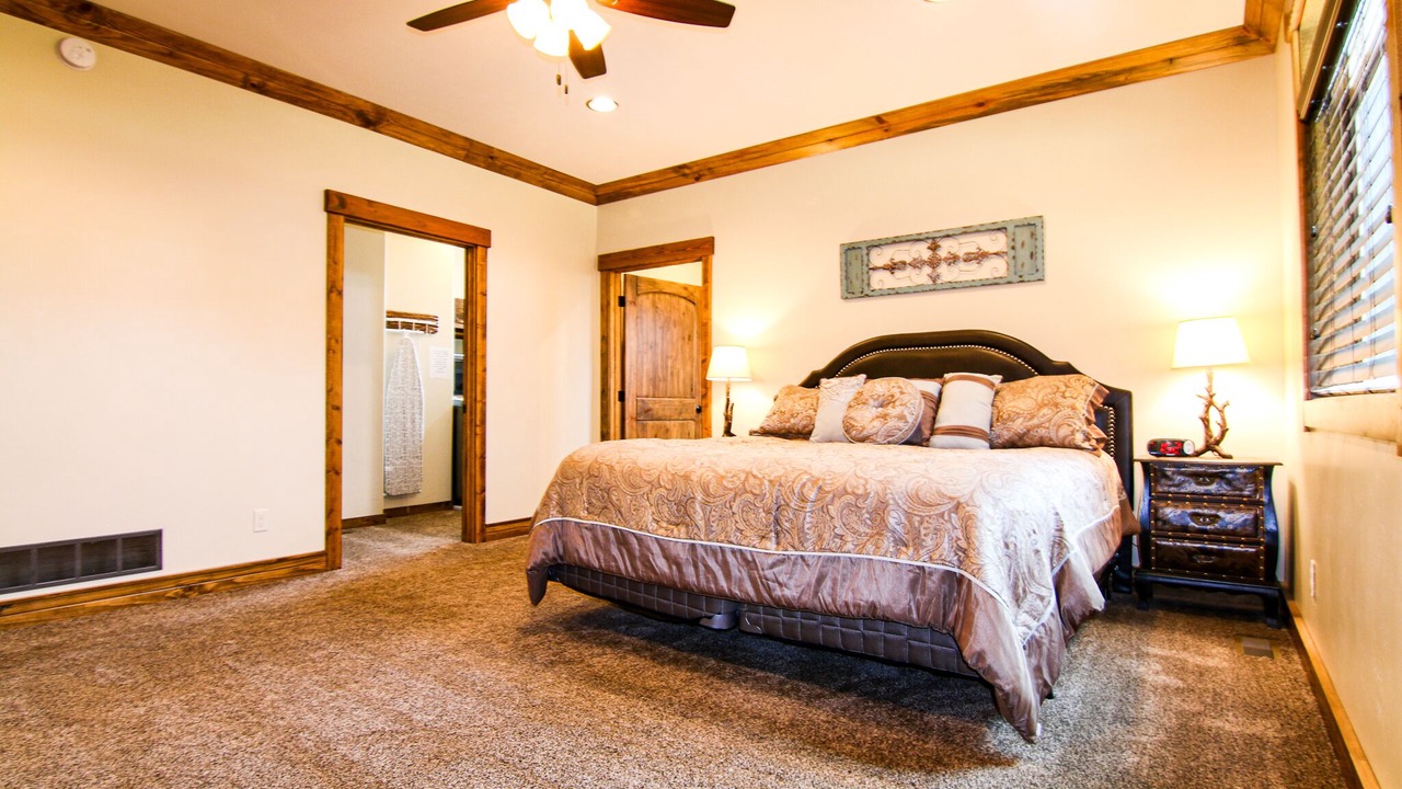 Photo of Bedroom in Island Park