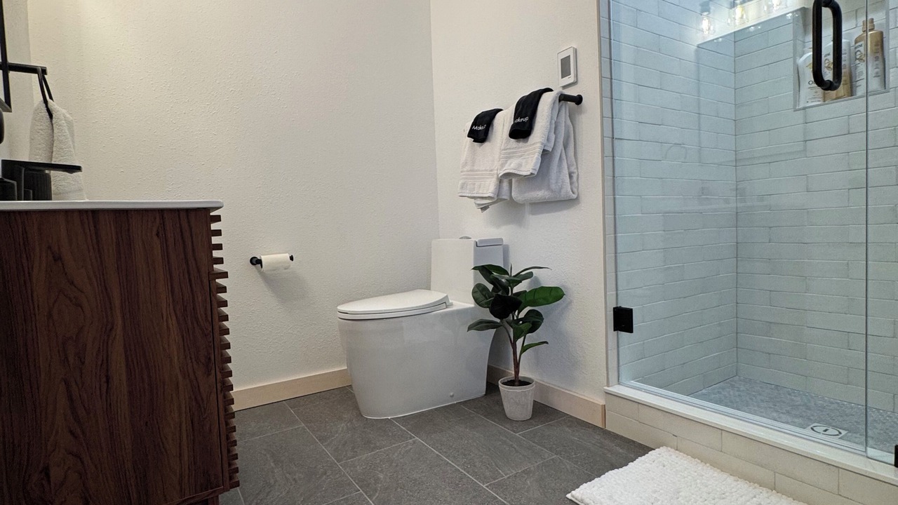 Photo of Bathroom in Emigrant