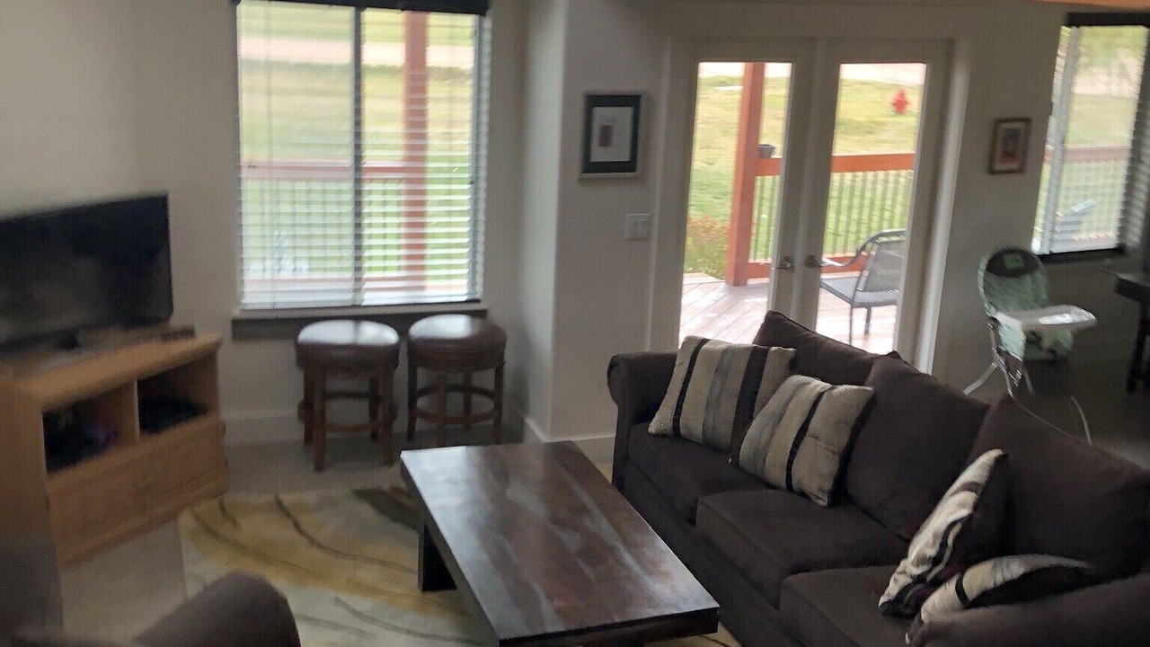 Photo of Livingroom in St. Charles