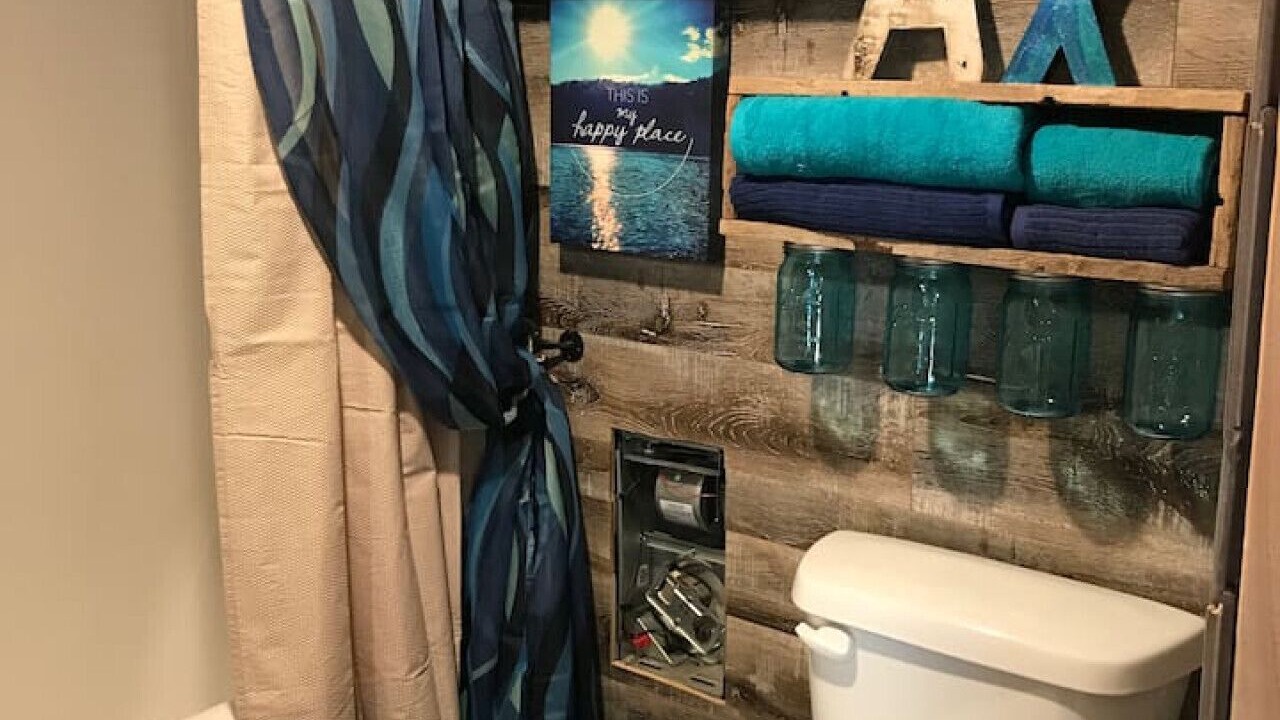 Photo of Bathroom in Irwin