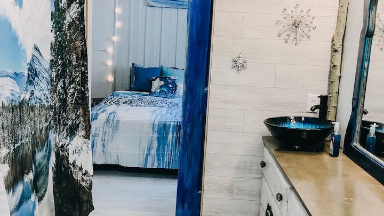 Photo of Bedroom in Palisades