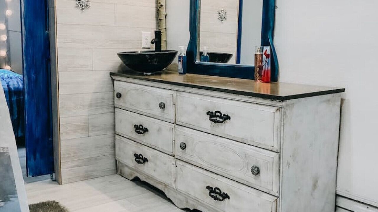 Photo of Bathroom in Palisades