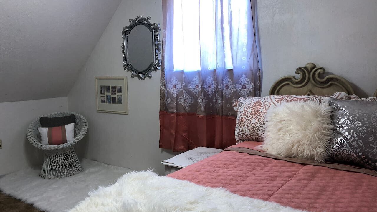 Photo of Bedroom in Palisades