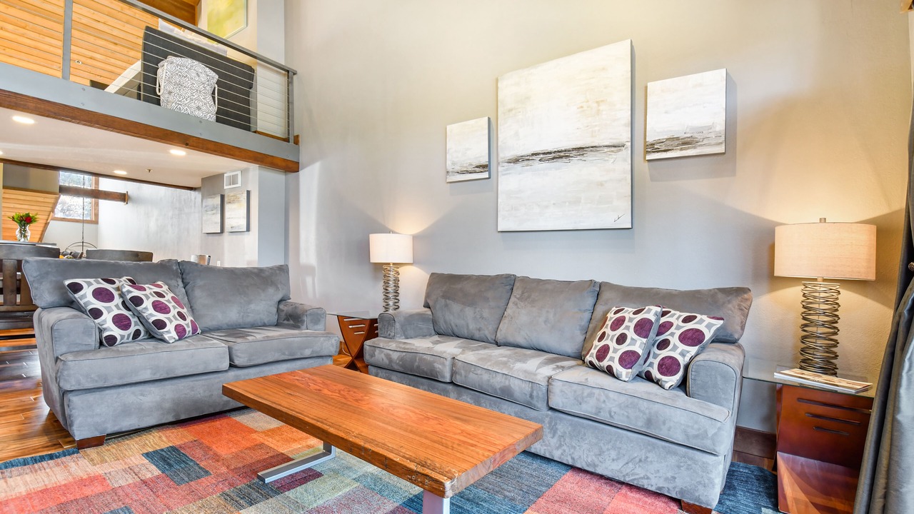 Photo of Livingroom in Deer Valley