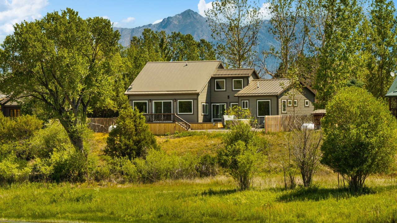 Photo of Outdoor in Livingston