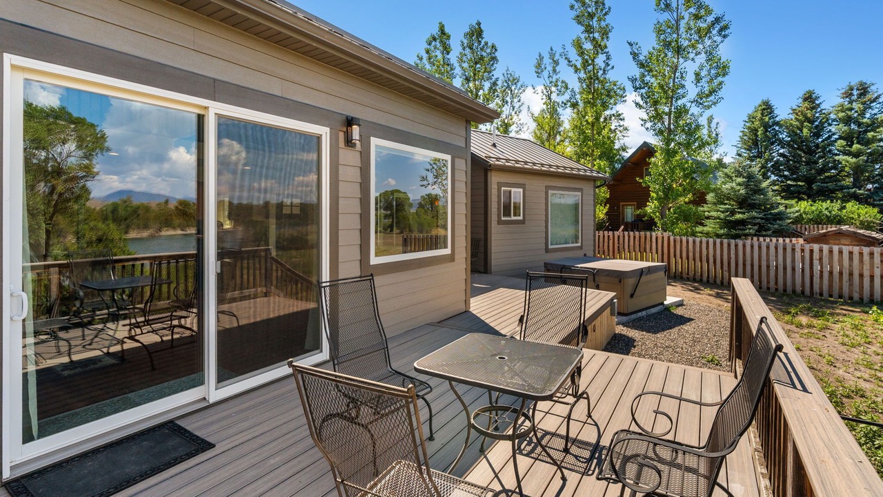 Photo of Outdoor in Livingston