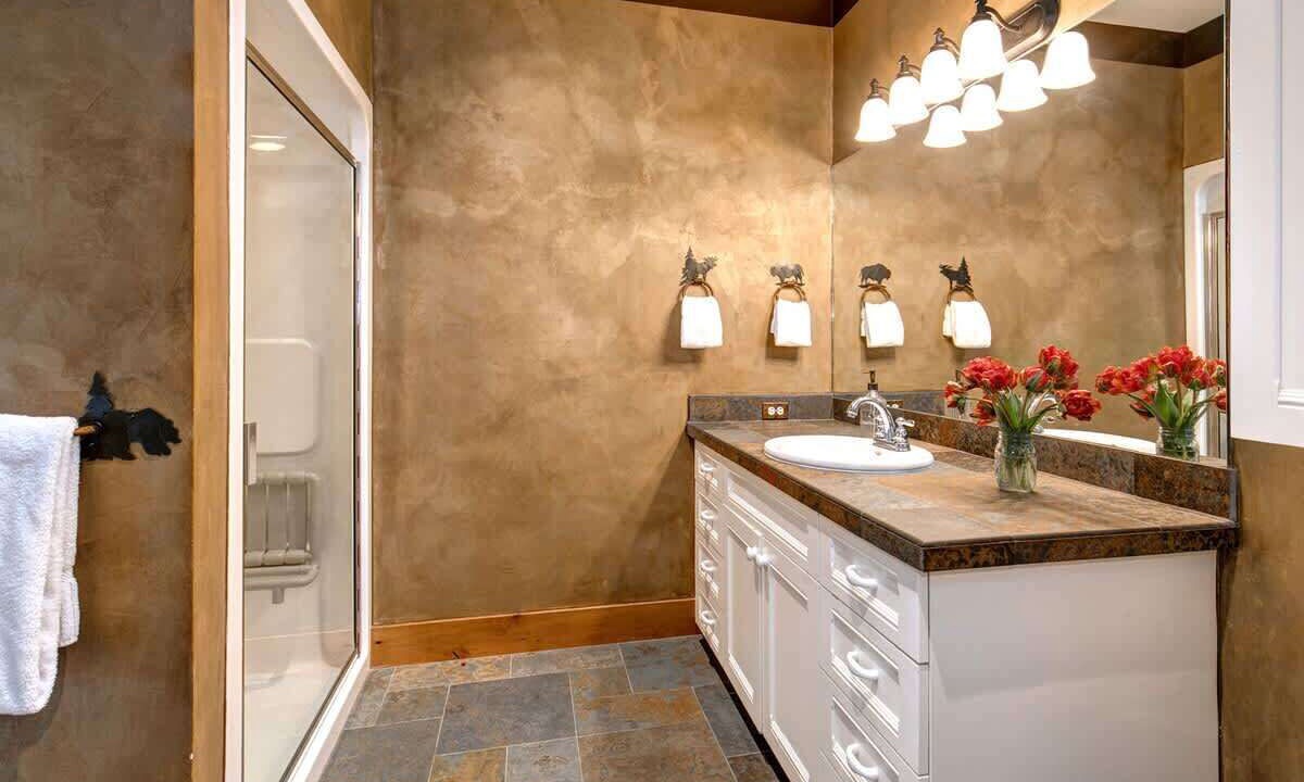 Photo of Bathroom in Wilson