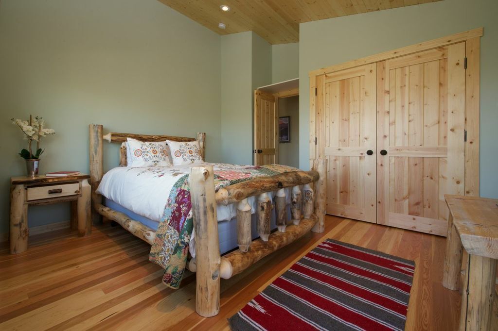 Photo of Bedroom in Moose Wilson Road