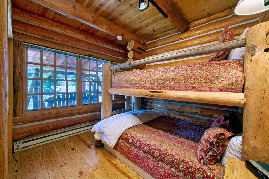 Photo of Bedroom in Moose Wilson Road