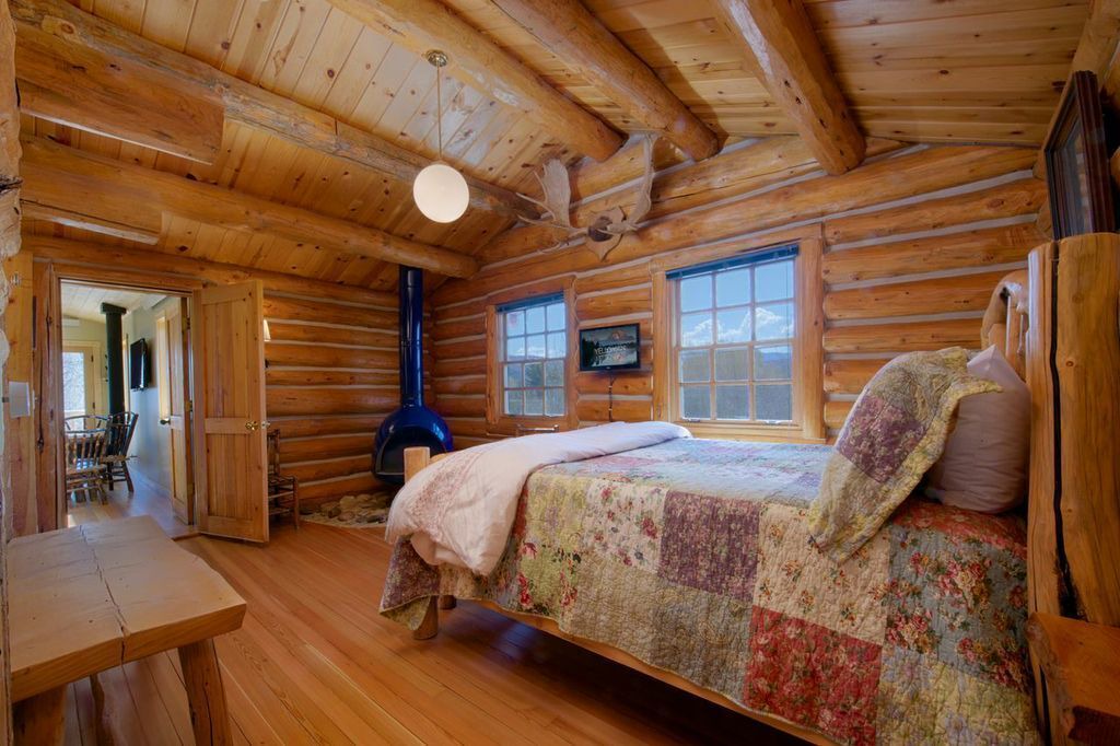 Photo of Bedroom in Moose Wilson Road