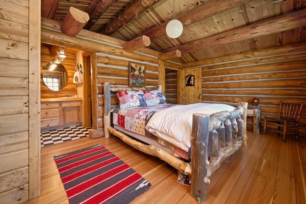 Photo of Bedroom in Moose Wilson Road
