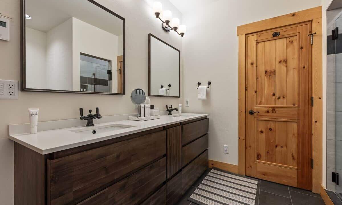 Photo of Bathroom in Granite Ridge