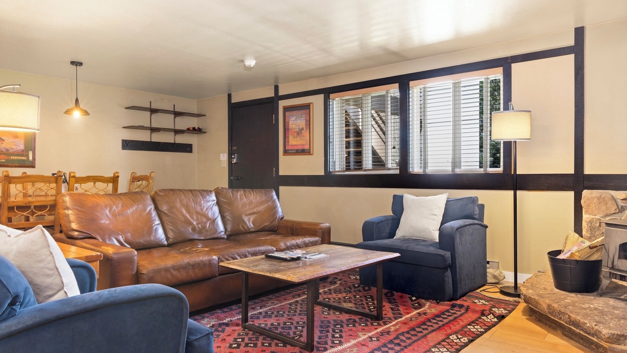 Photo of Livingroom in Teton Village
