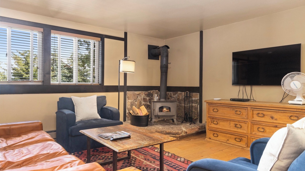 Photo of Livingroom in Teton Village