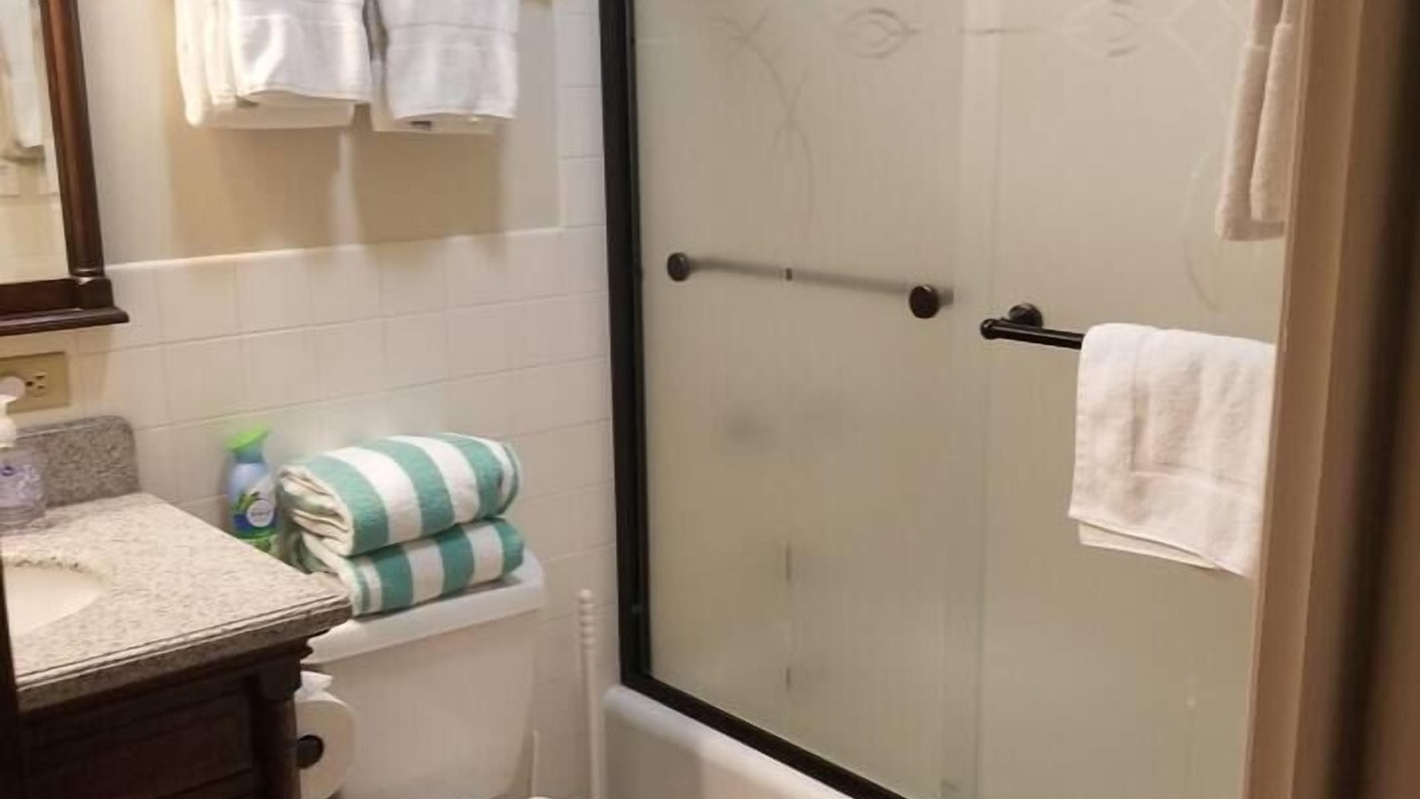 Photo of Bathroom in Elkhorn