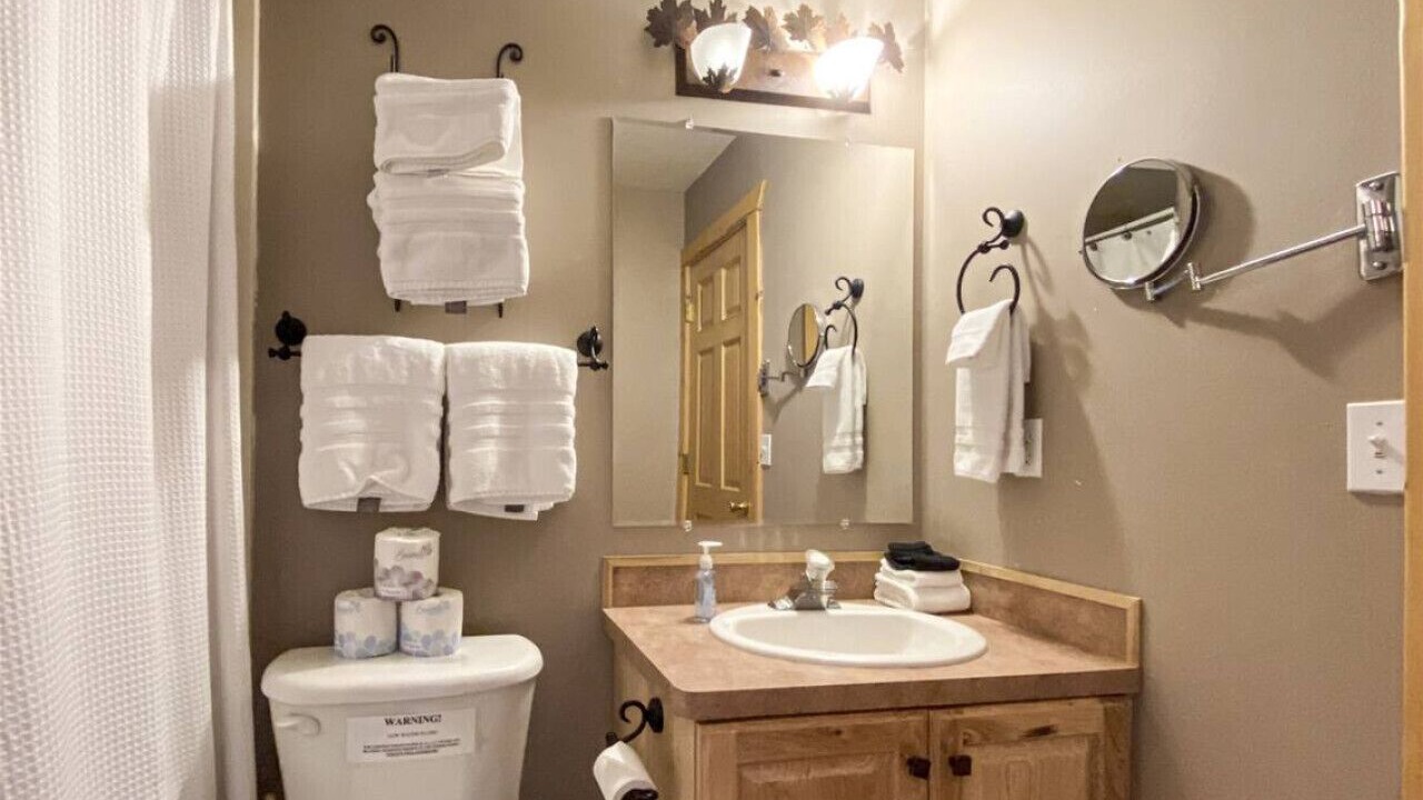 Photo of Bathroom in Harbor Village