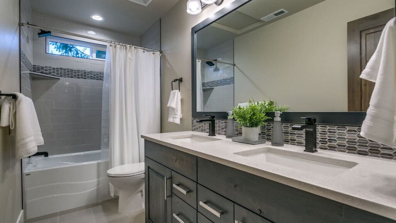 Photo of Bathroom in Tamarack Resort