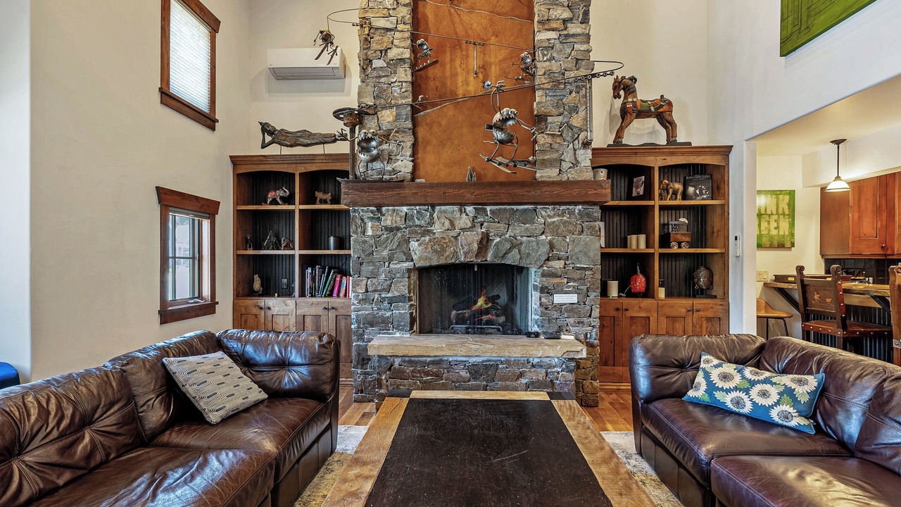 Photo of Livingroom in North Park City