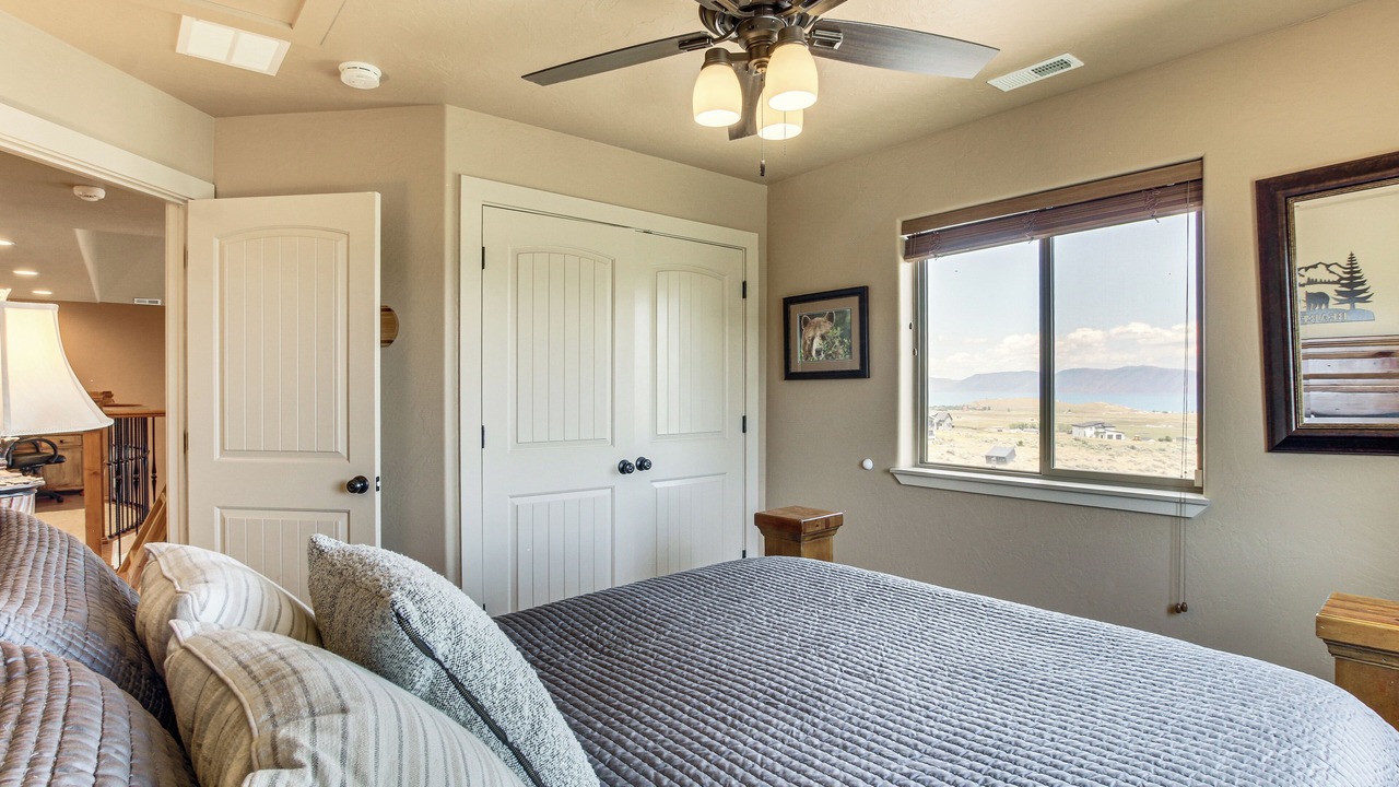 Photo of Bedroom in Sweetwater
