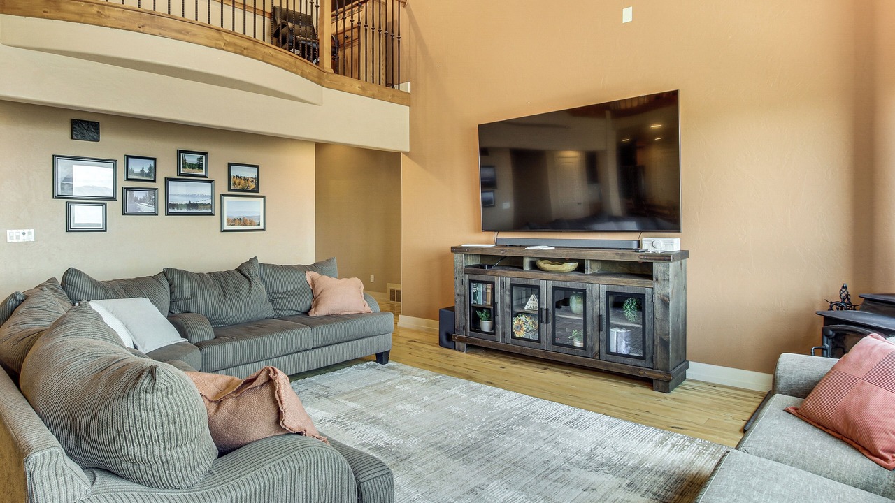 Photo of Livingroom in Sweetwater