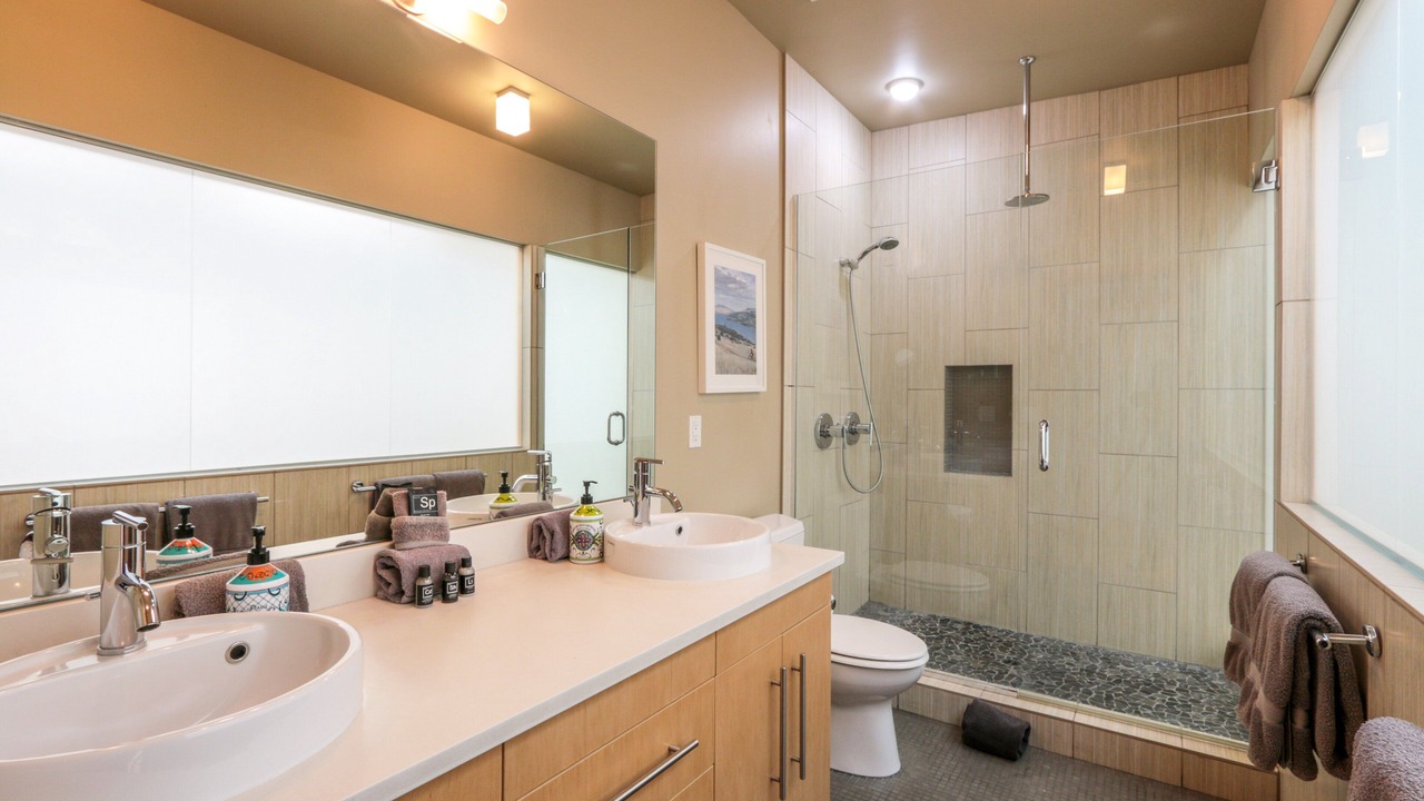 Photo of Bathroom in Hood River