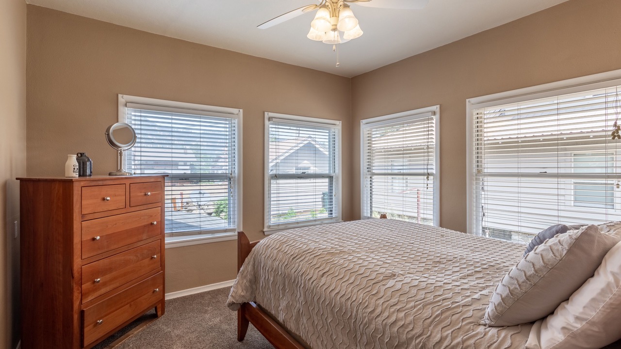 Photo of Bedroom in Leavenworth
