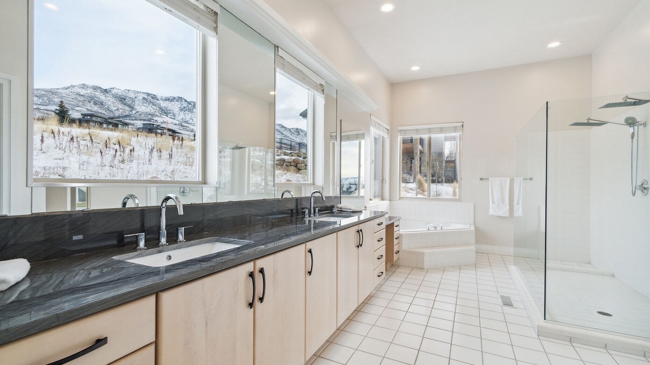 Photo of Bathroom in Wolf Creek