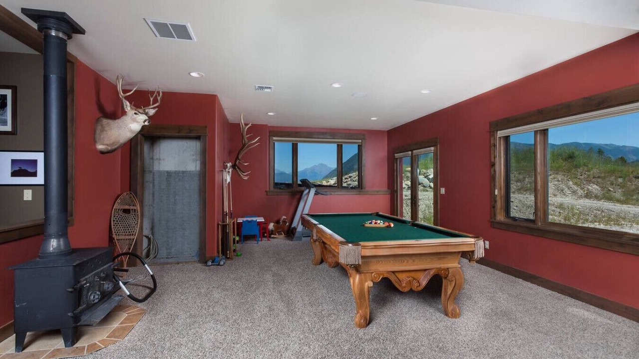 Photo of Bedroom in West Glacier