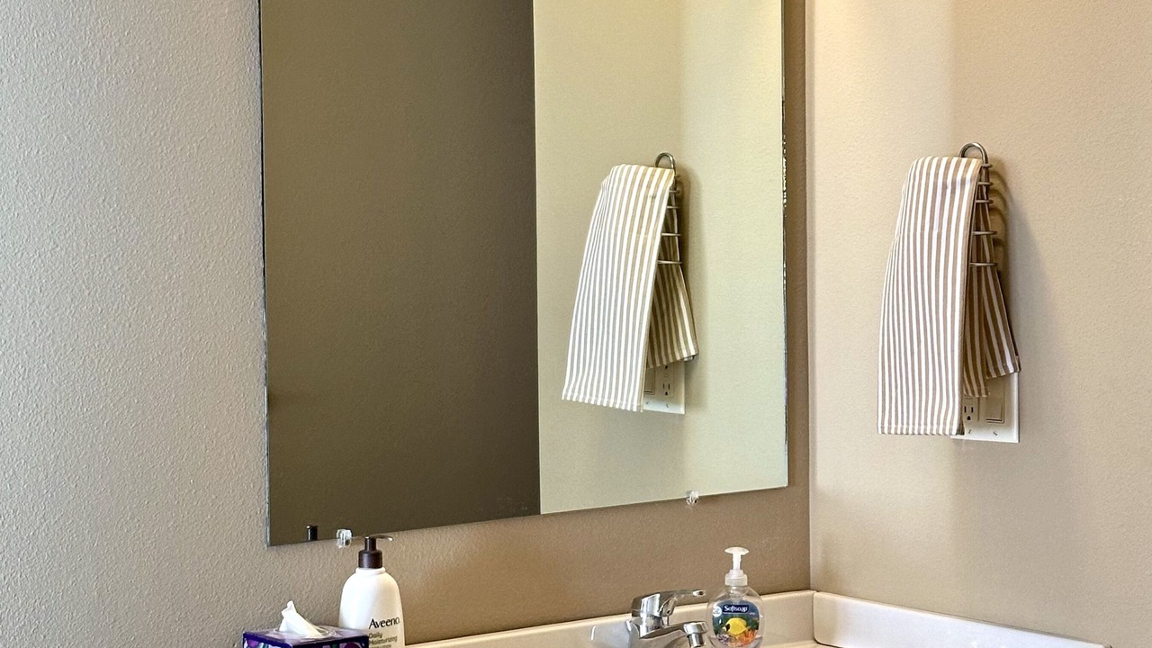 Photo of Bathroom in Gardiner