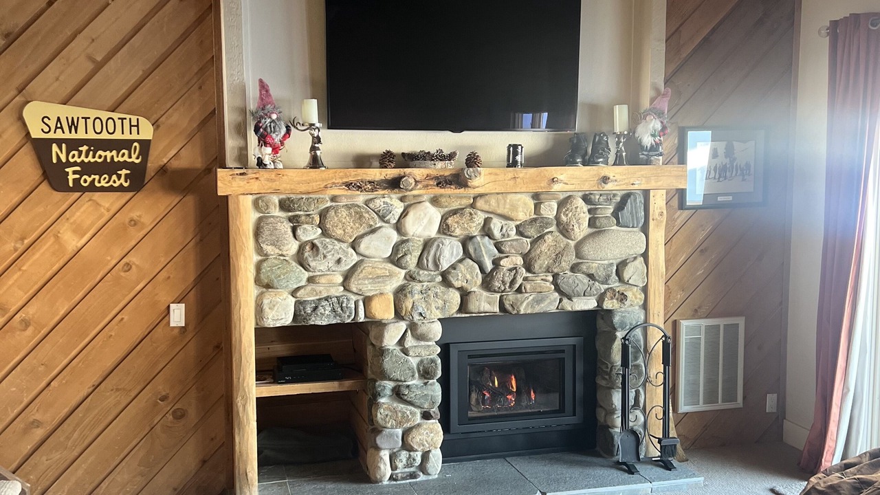 Photo of Livingroom in Elkhorn Village