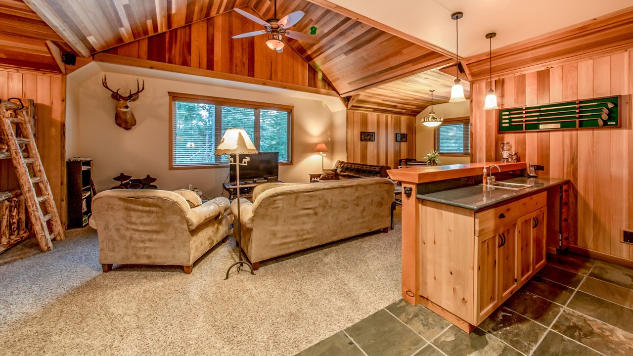 Photo of Livingroom in Cle Elum