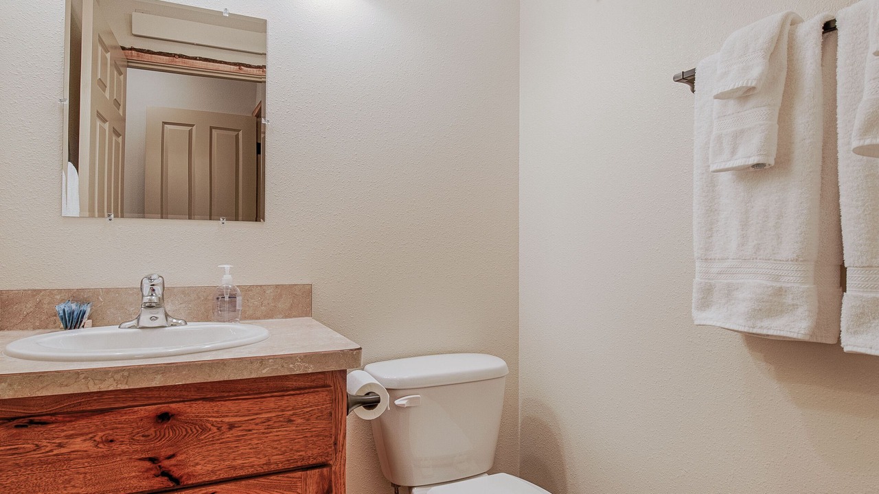 Photo of Bathroom in West Yellowstone