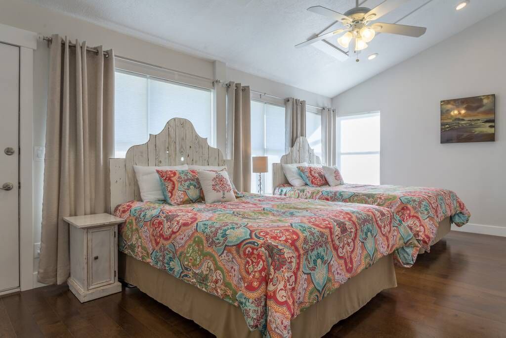 Photo of Bedroom in Lakeview