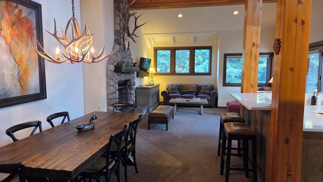 Photo of Bedroom in Warm Springs