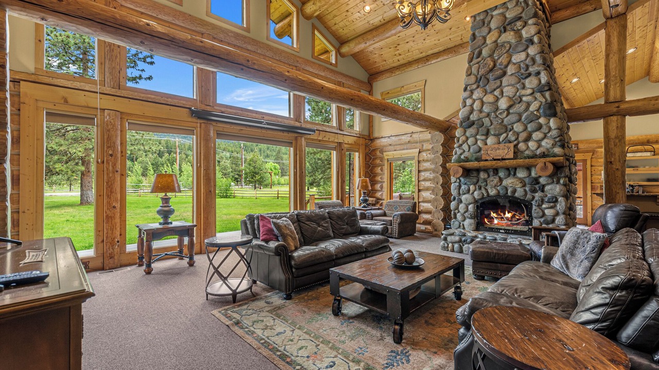 Photo of Livingroom in Leavenworth