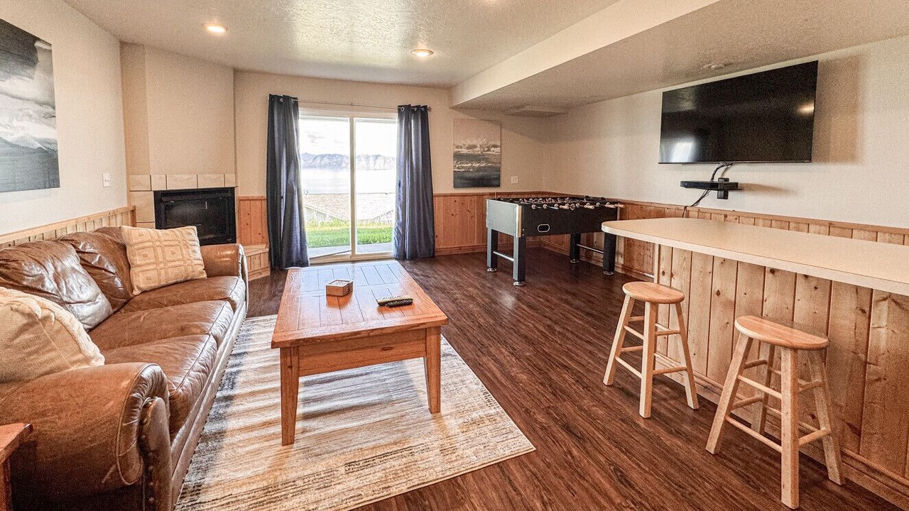 Photo of Livingroom in Harbor Village