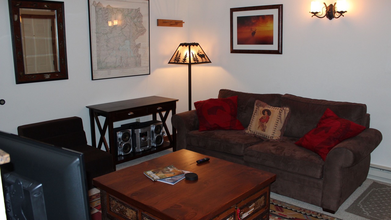 Photo of Livingroom in The Ponds