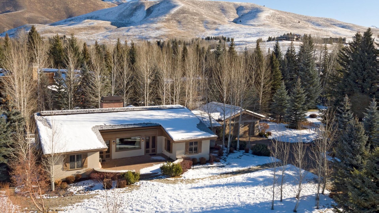 Photo of Outdoor in Elkhorn