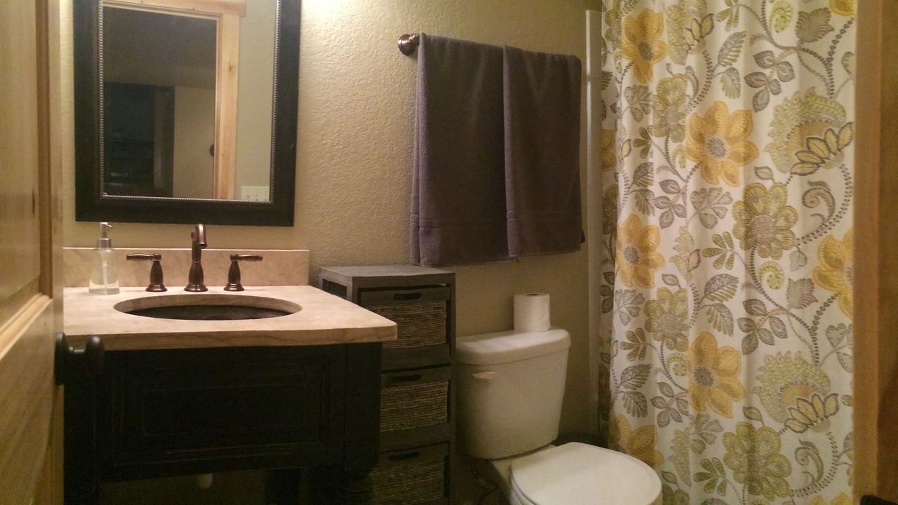 Photo of Bathroom in West Yellowstone