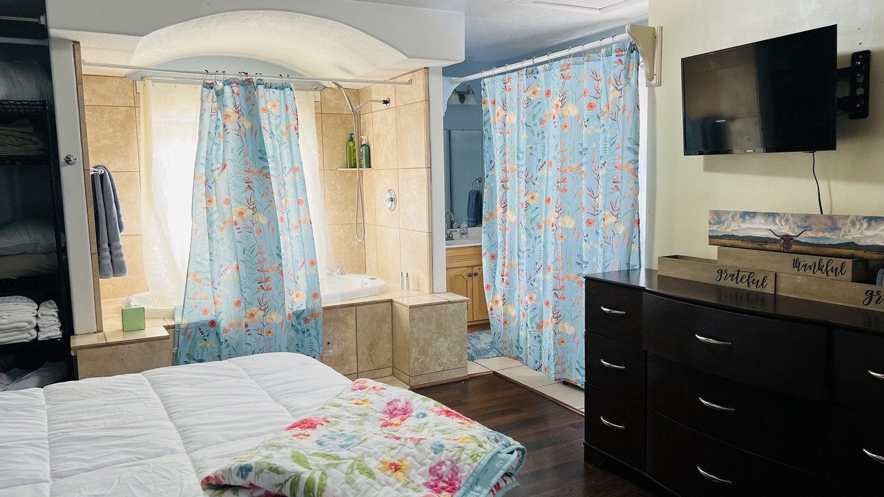 Photo of Bedroom in North Logan