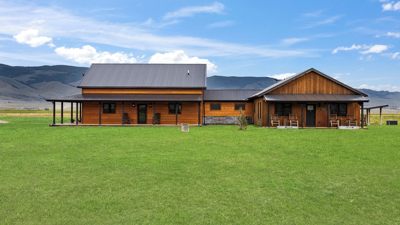 Photo of Outdoor in Livingston
