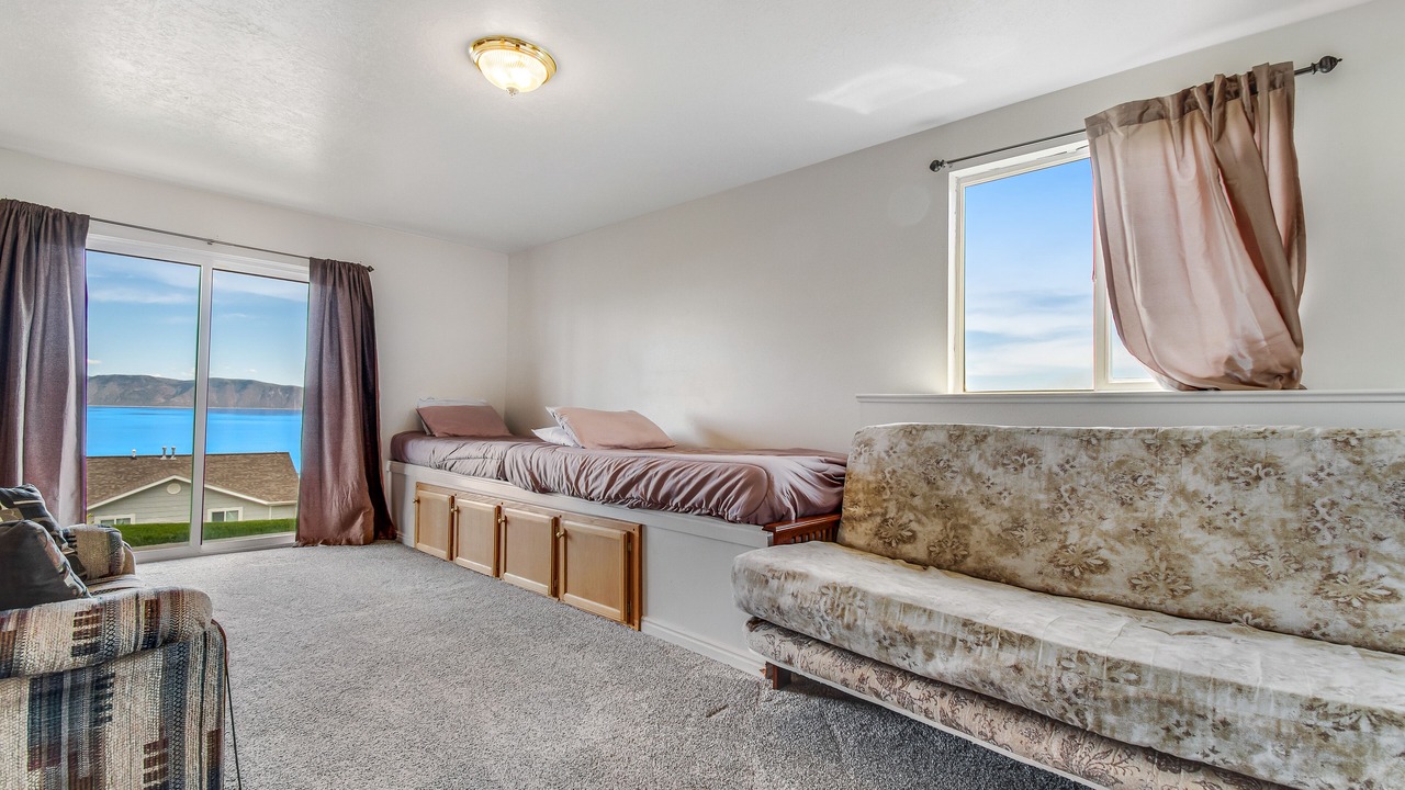 Photo of Bedroom in Harbor Village