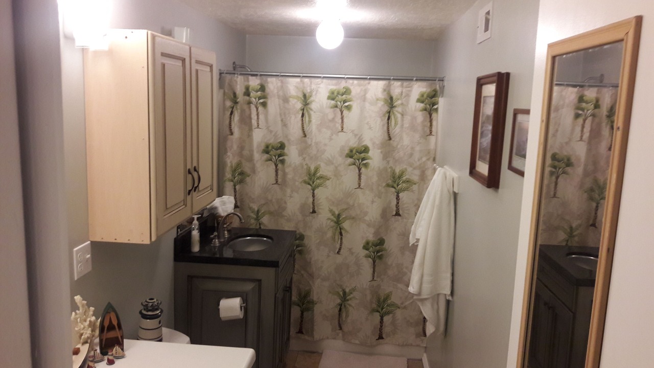 Photo of Bathroom in Canyon Rim