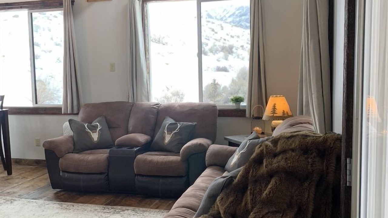 Photo of Livingroom in Gardiner