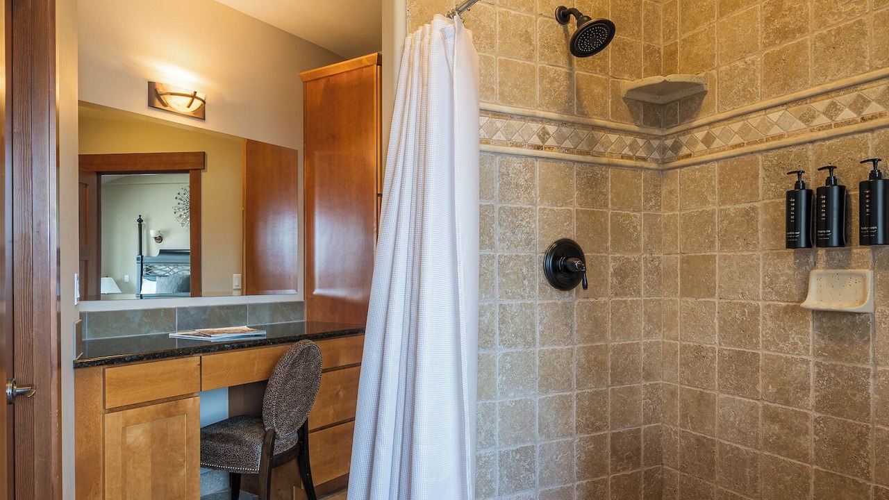 Photo of Bathroom in Chelan